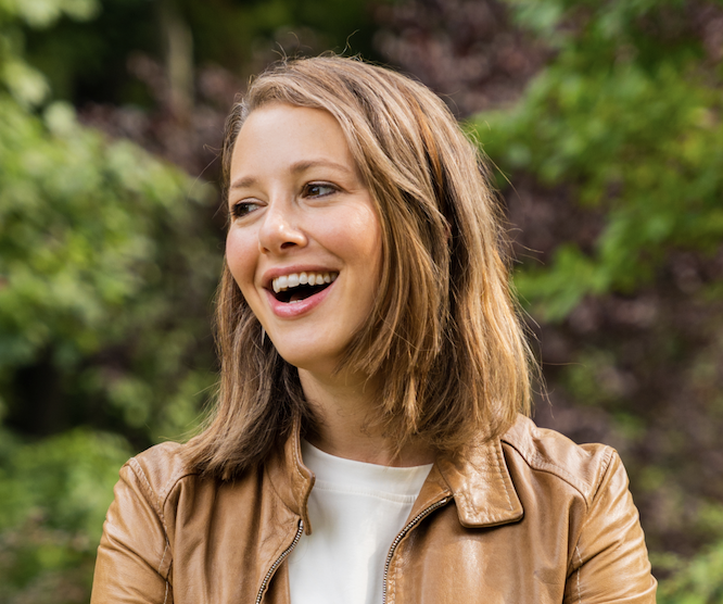 Jennie Ripps headshot
