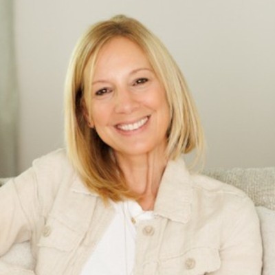 Melissa Clayton headshot