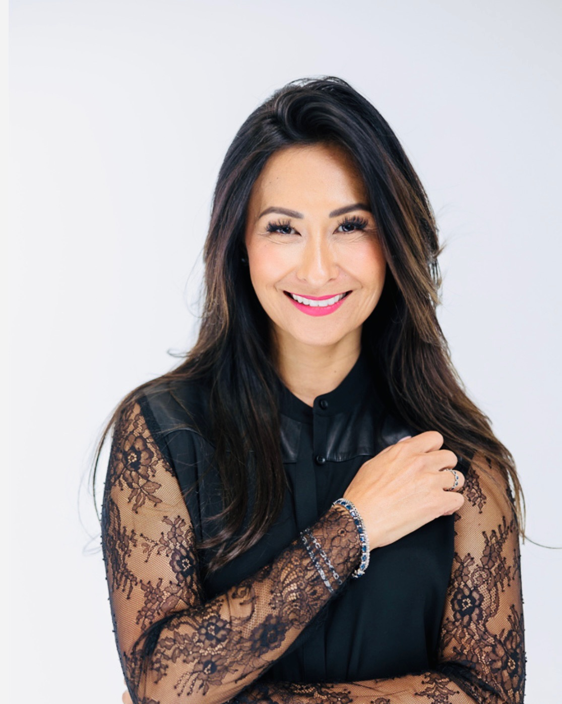 Dr. Jenelle Kim headshot